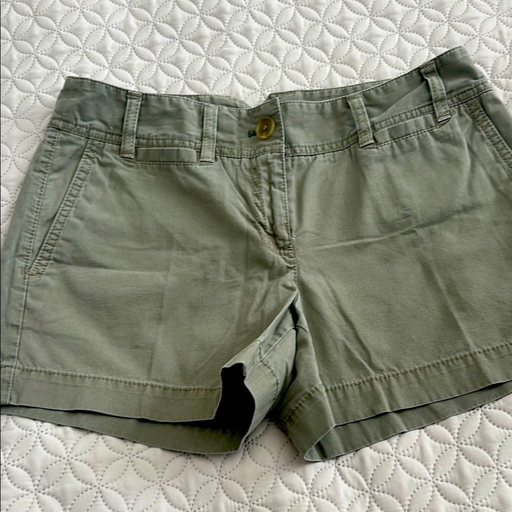 LOFT Greenish/Grey Women's Shorts